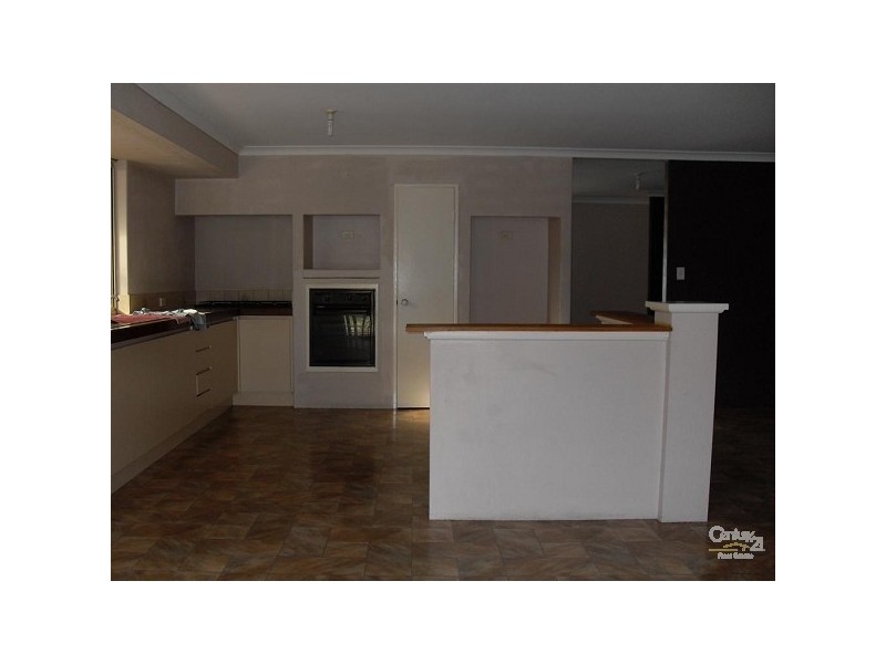 15 Karrawa Gardens, Port Kennedy WA 6172