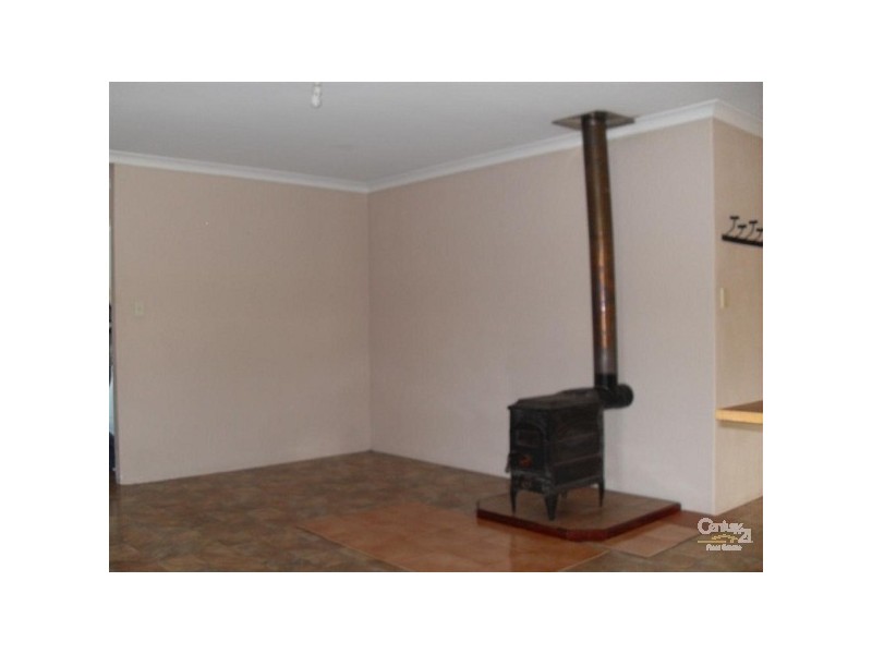 15 Karrawa Gardens, Port Kennedy WA 6172