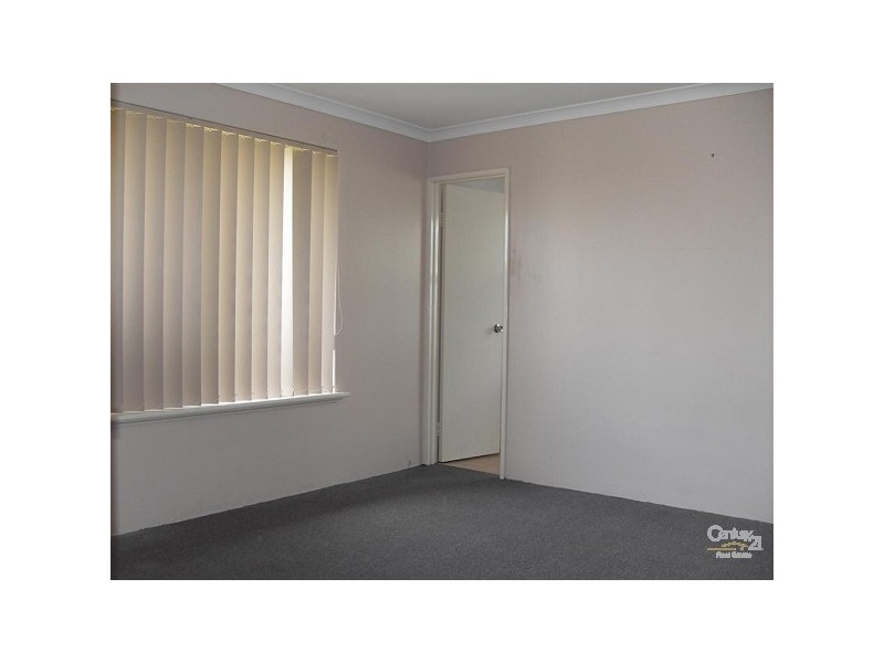 15 Karrawa Gardens, Port Kennedy WA 6172