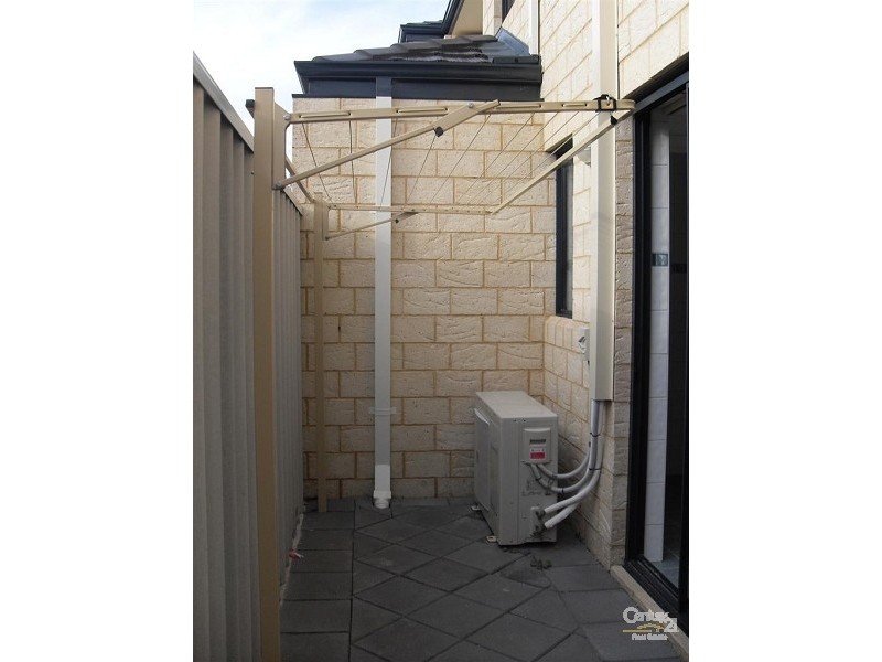 2/44 Parkin Street, Rockingham WA 6168