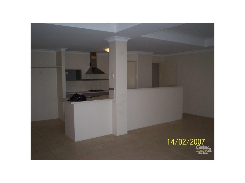 24/13 Greeson Parkway, Secret Harbour WA 6173