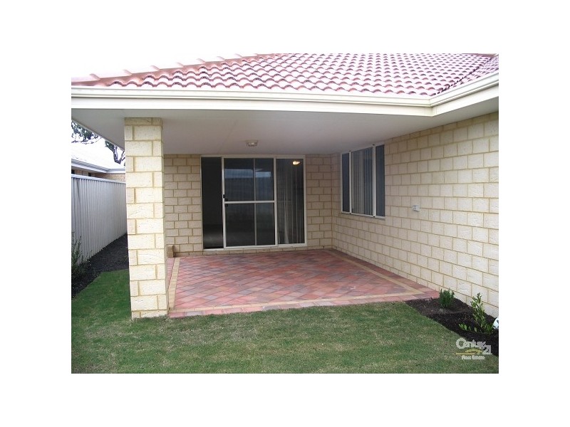 24/13 Greeson Parkway, Secret Harbour WA 6173