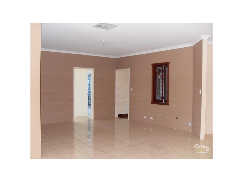 23 Boyle Avenue, Rockingham WA 6168