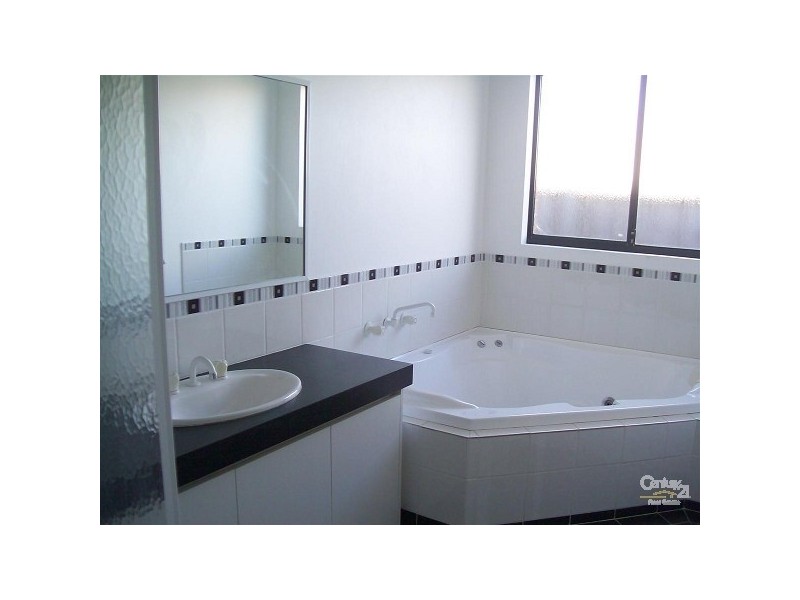 23 Boyle Avenue, Rockingham WA 6168