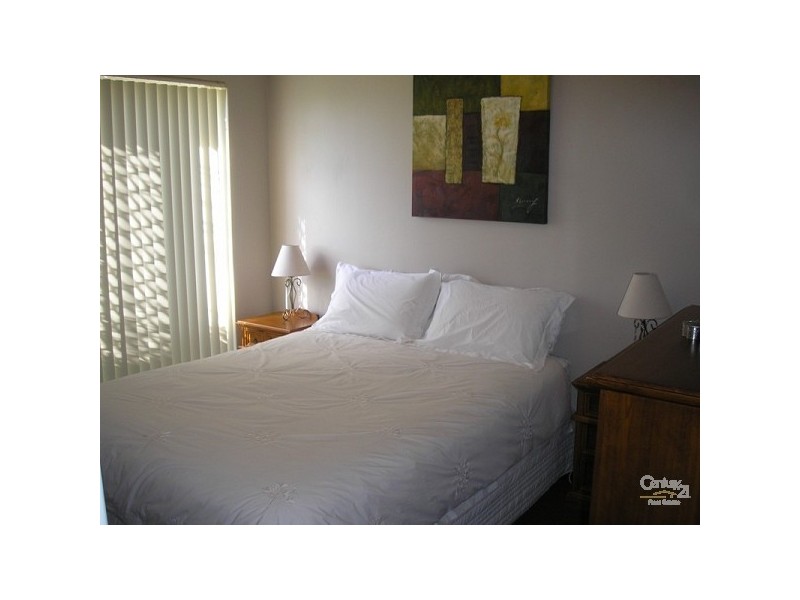 68 Gnangarra Drive, Waikiki WA 6169