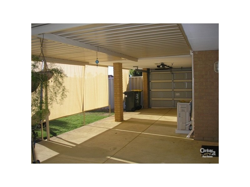 68 Gnangarra Drive, Waikiki WA 6169