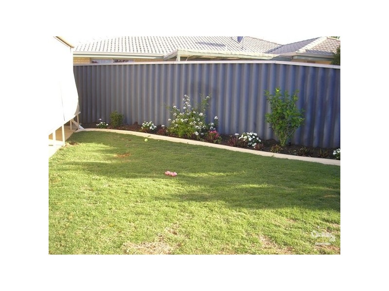 68 Gnangarra Drive, Waikiki WA 6169