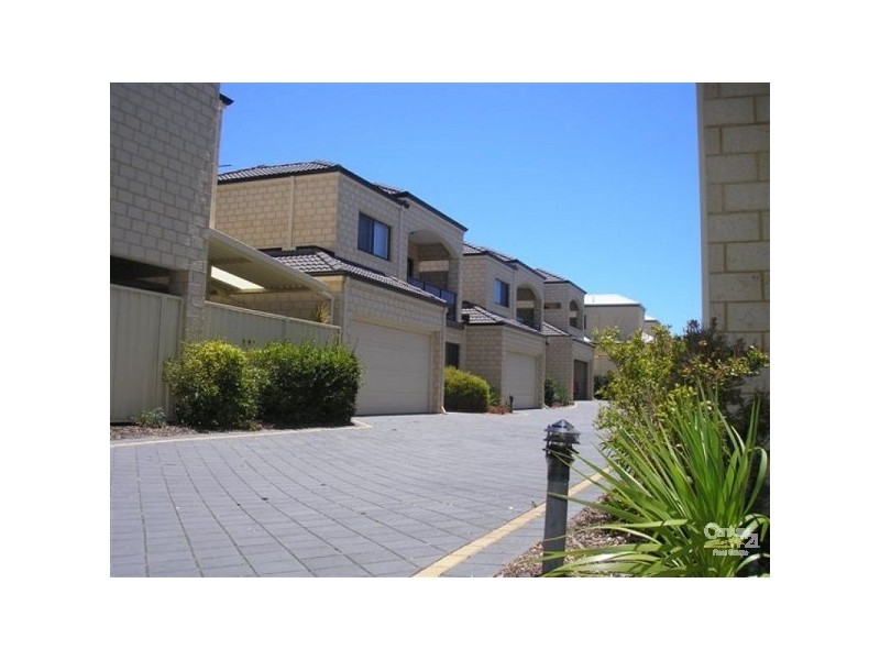 8/52-54 Lewington Street, Rockingham WA 6168