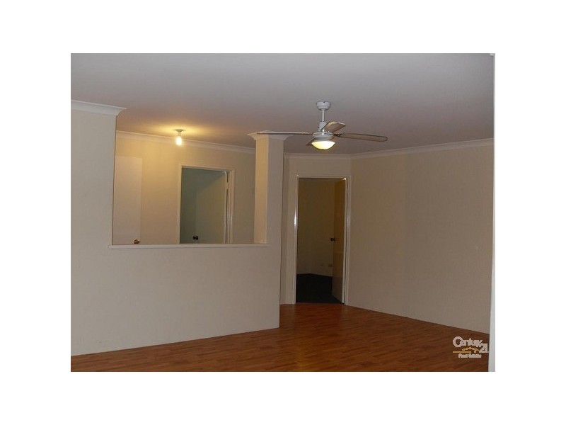 10 Stipling Gardens, Leda WA 6170