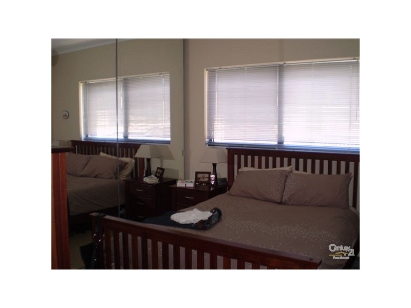 2/52-54 Lewington Street, Rockingham WA 6168