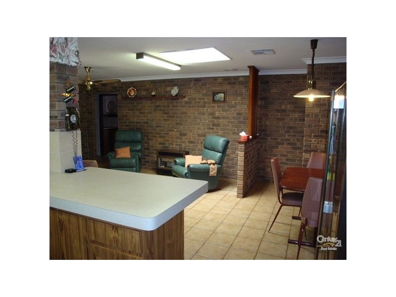 41 Caribbean Drive, Safety Bay WA 6169