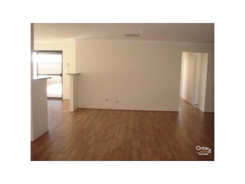 11 Cronulla Road, Secret Harbour WA 6173