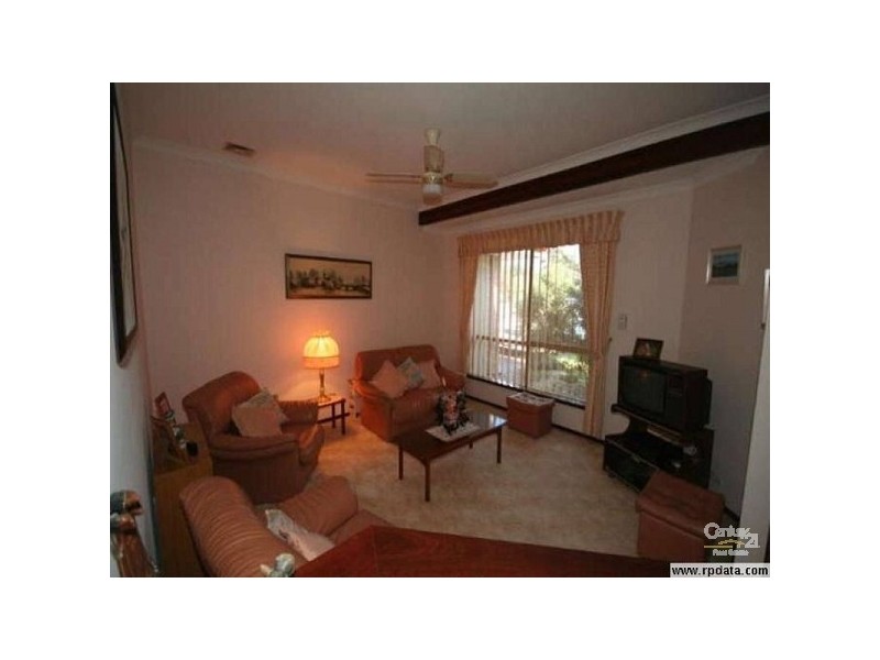 590 Safety Bay Road, Safety Bay WA 6169