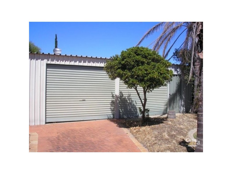 56 Arkwell Avenue, Rockingham WA 6168