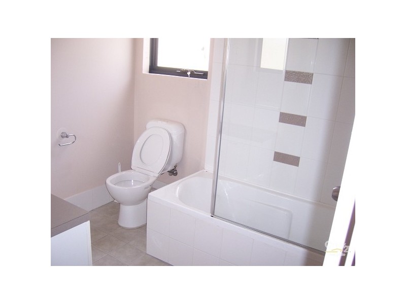 13/36 Epsilon Drive, Rockingham WA 6168