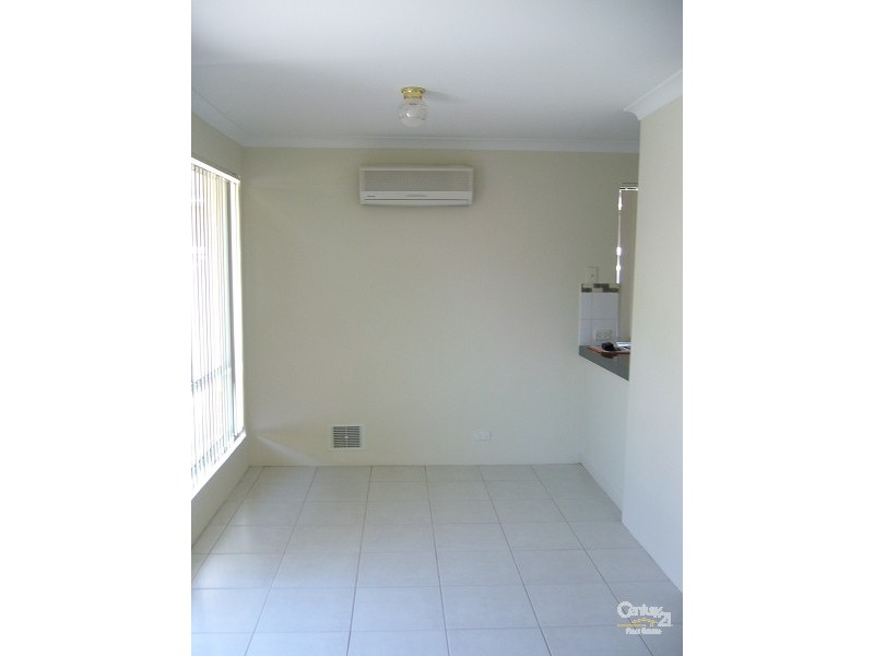 4/14 Hawkins Street, Rockingham WA 6168