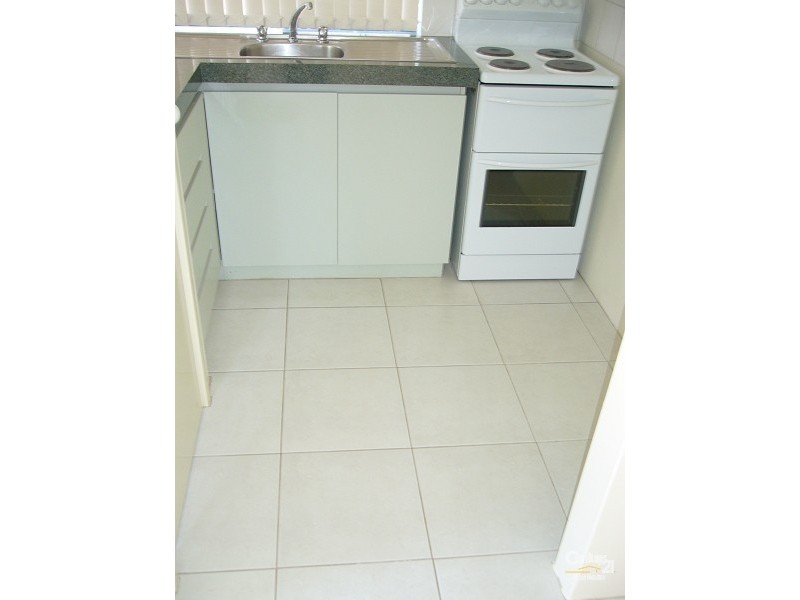 4/14 Hawkins Street, Rockingham WA 6168