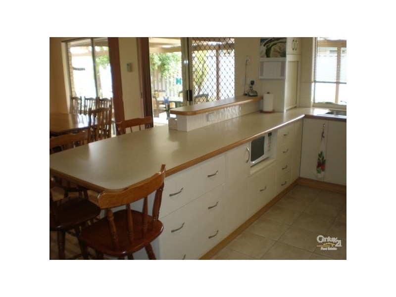 8 Stern Close, Waikiki WA 6169