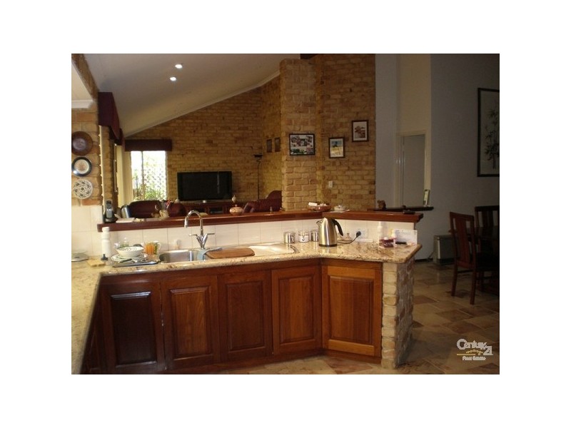 10 Meridian Mews, Waikiki WA 6169