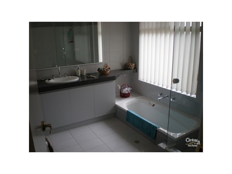 10 Meridian Mews, Waikiki WA 6169