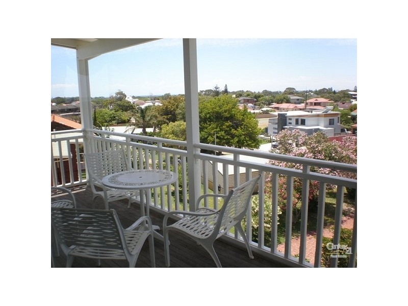 39 Fifth Avenue, Shoalwater WA 6169