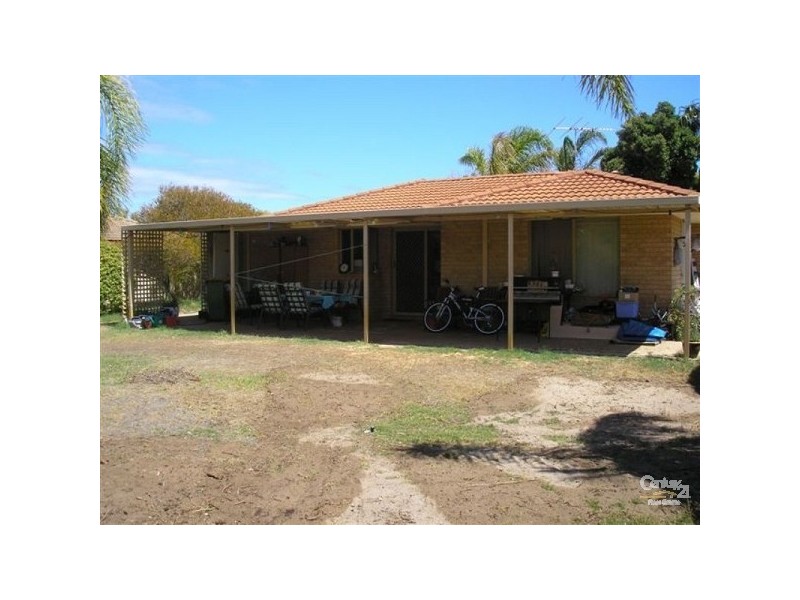 6 Gibb Road, Waikiki WA 6169