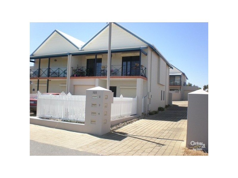 2/101 Rockingham Beach Road, Rockingham WA 6168