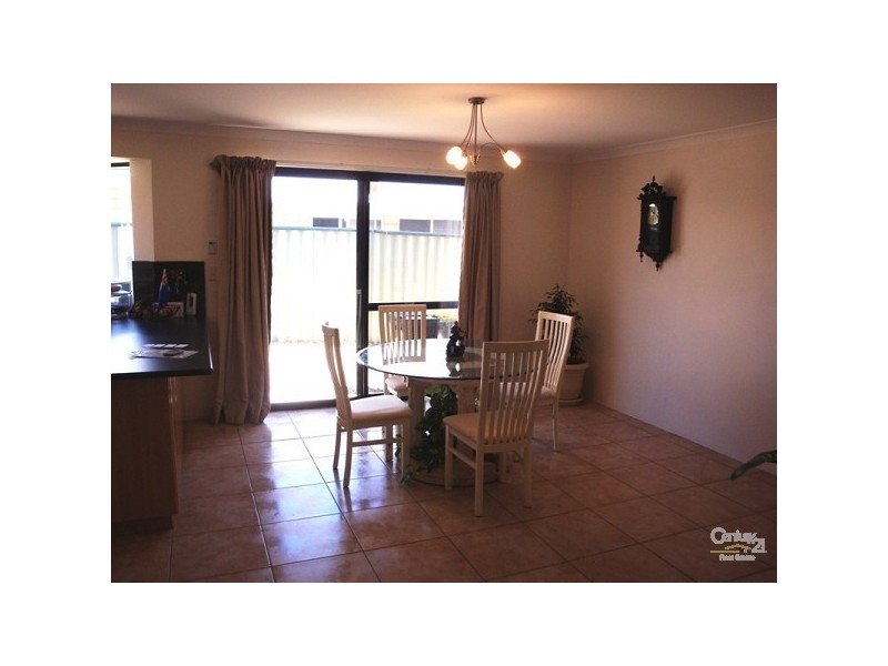 21 Carlingford Drive, Port Kennedy WA 6172