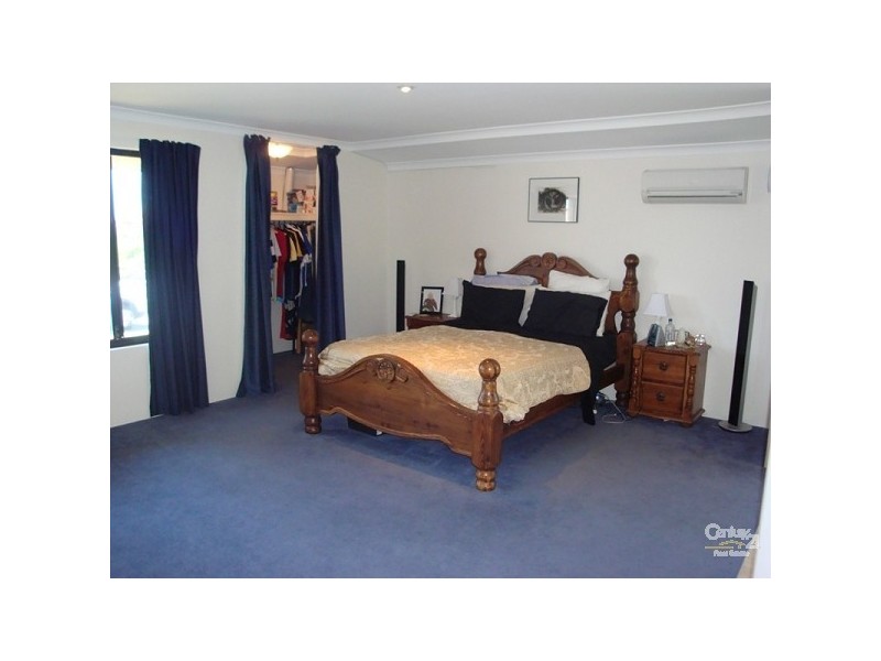21 Carlingford Drive, Port Kennedy WA 6172