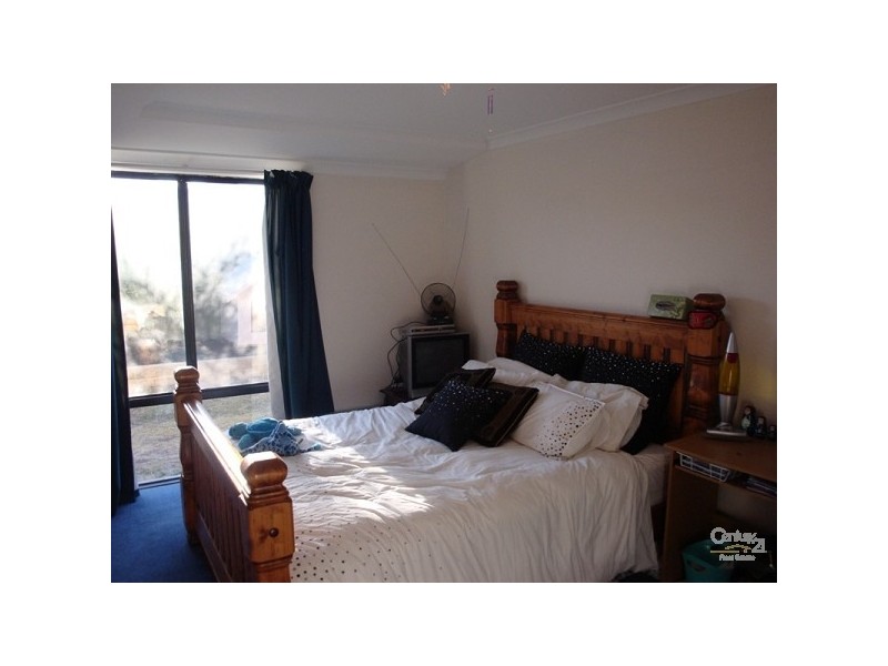 21 Carlingford Drive, Port Kennedy WA 6172