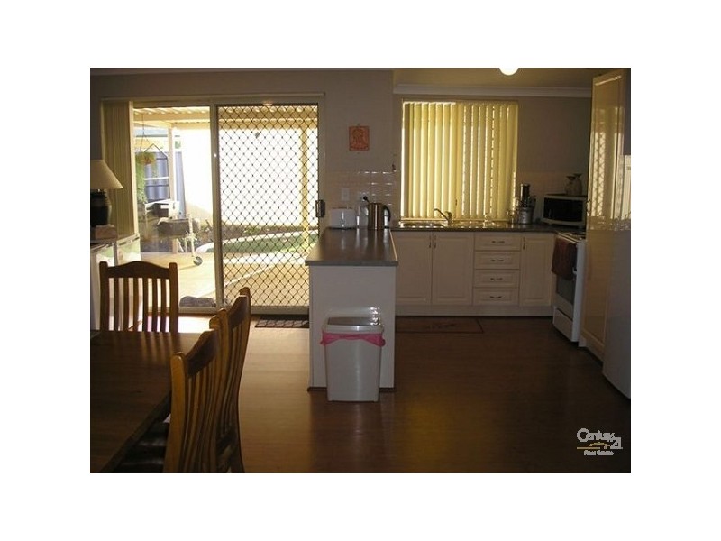 68 Gnangara Drive, Waikiki WA 6169