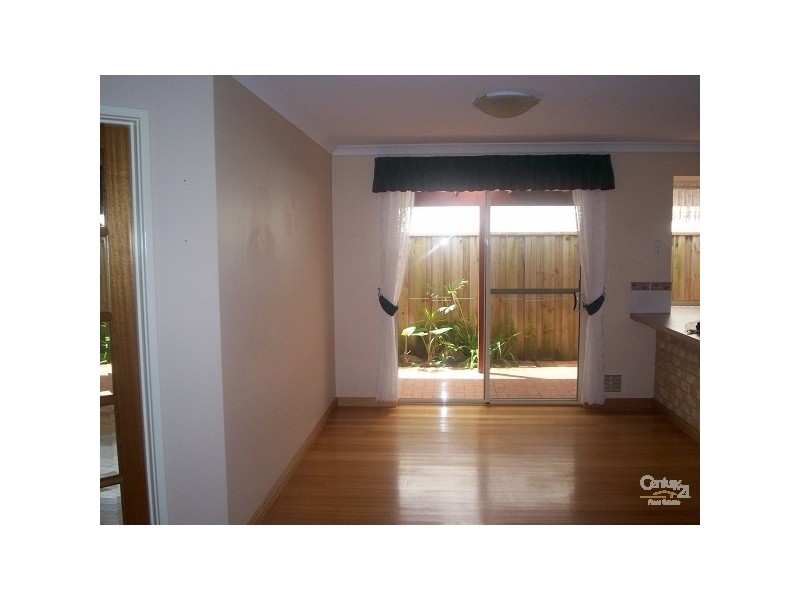 21 Ritchie Drive, Rockingham WA 6168