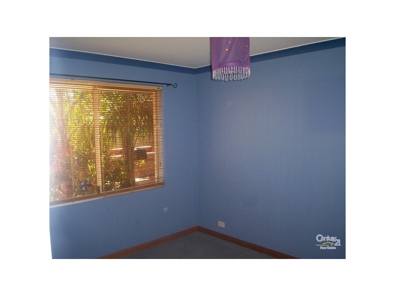 21 Ritchie Drive, Rockingham WA 6168