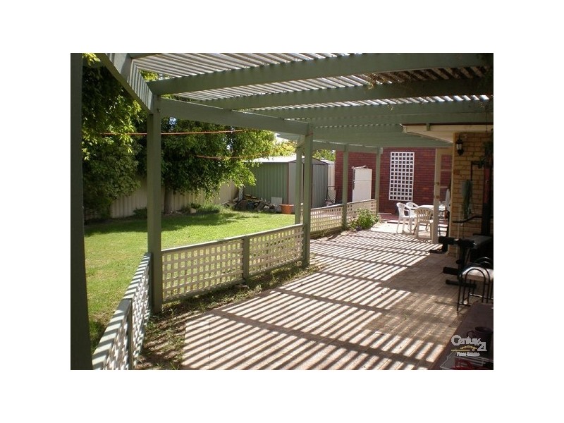 69 Donald Drive, Safety Bay WA 6169