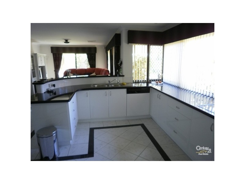 196 Fendam Sreet, Warnbro WA 6169