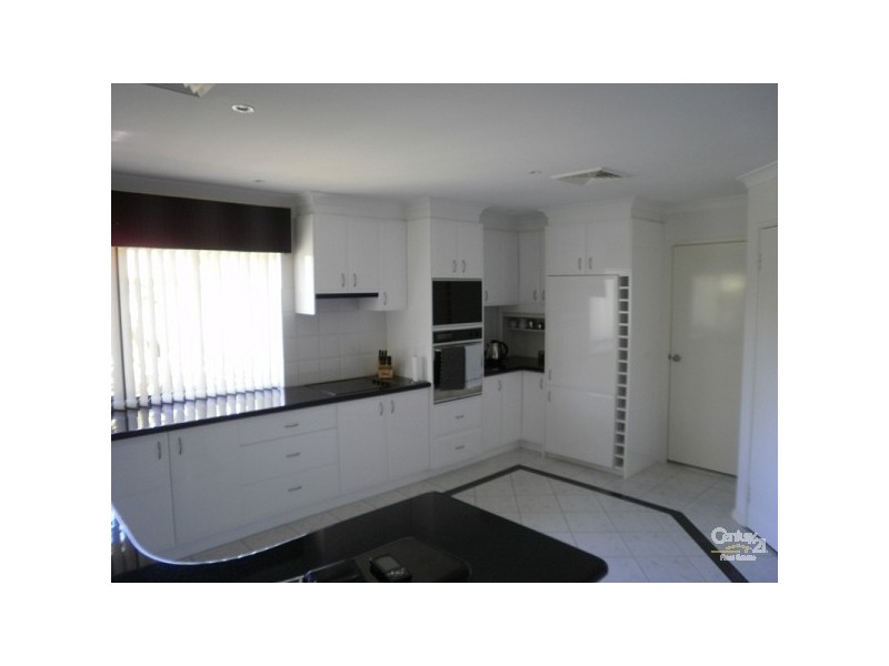 196 Fendam Sreet, Warnbro WA 6169