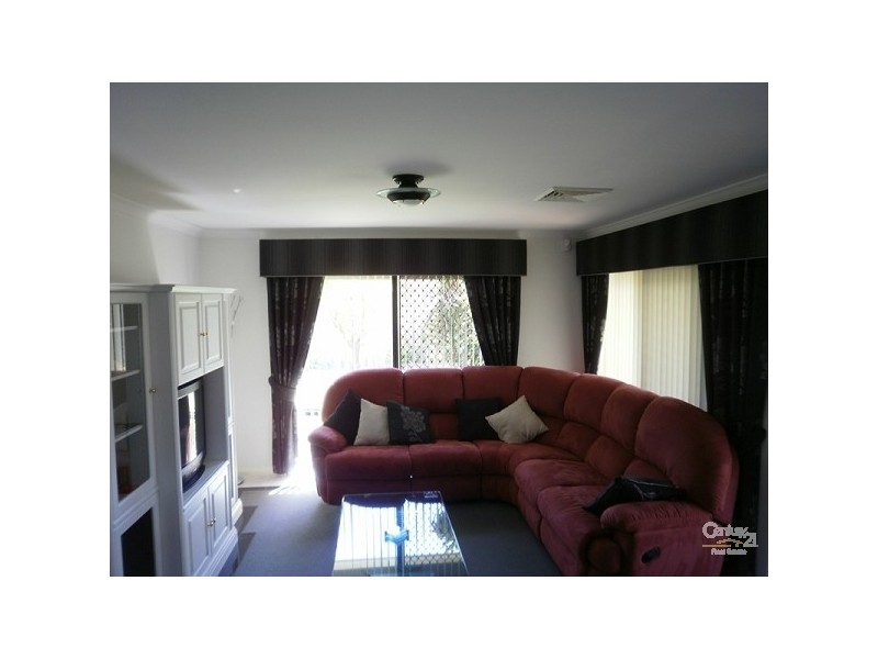 196 Fendam Sreet, Warnbro WA 6169