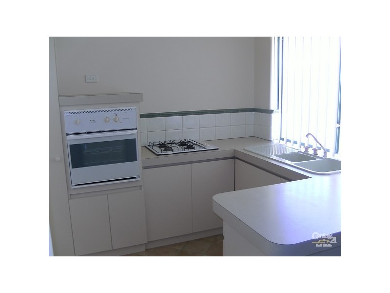 4/10 Nabberu Loop, Cooloongup WA 6168