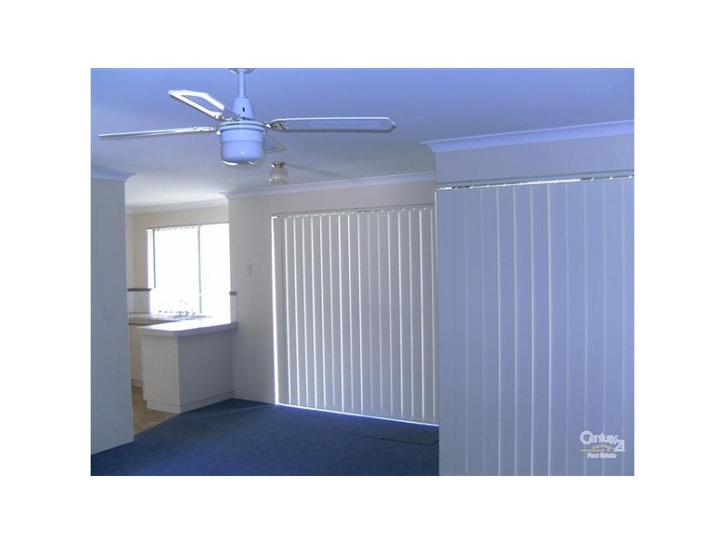 4/10 Nabberu Loop, Cooloongup WA 6168