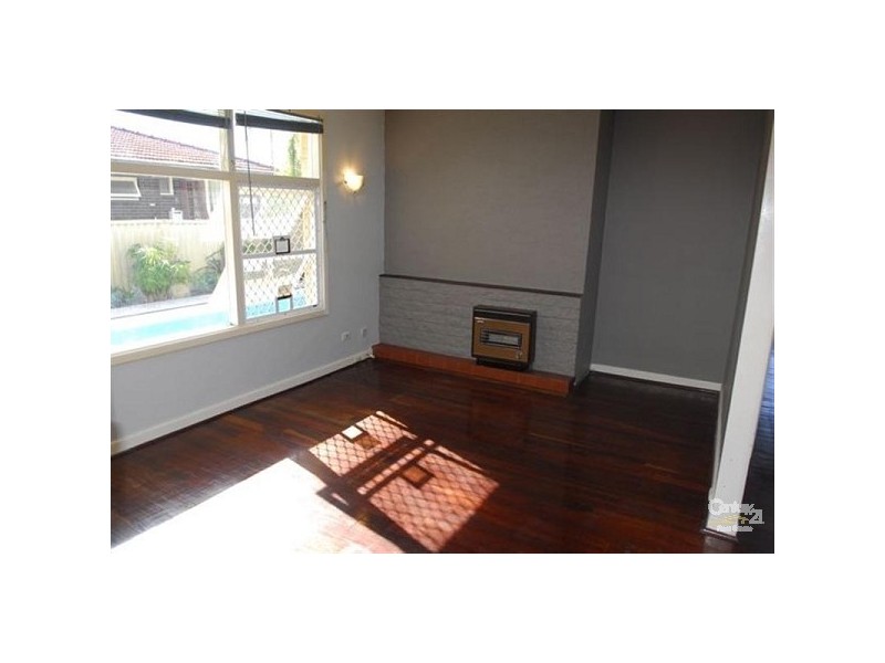 10 Leo Place, Rockingham WA 6168