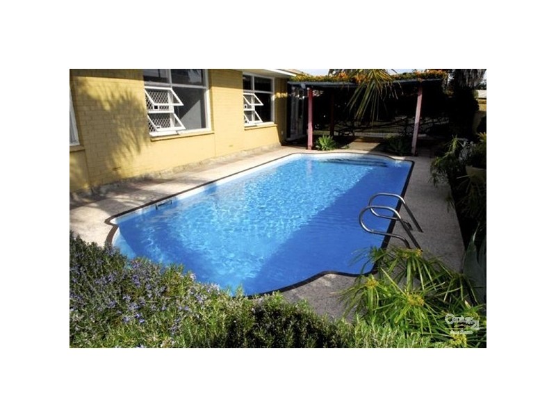 10 Leo Place, Rockingham WA 6168