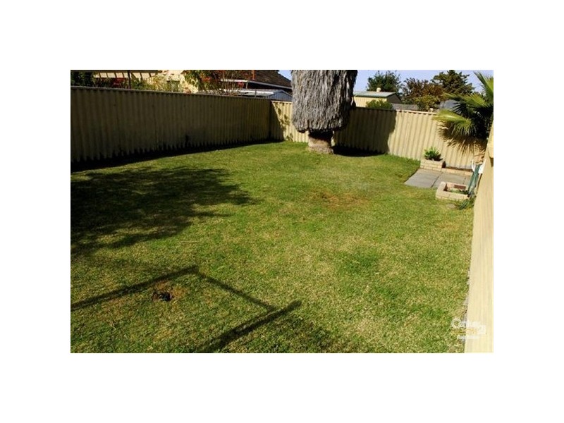 10 Leo Place, Rockingham WA 6168