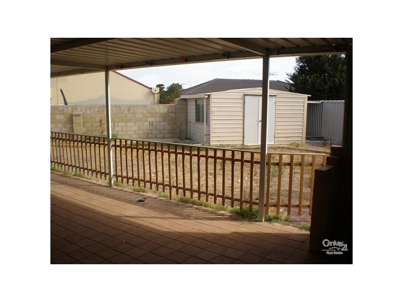 8 Huntingdale Court, Cooloongup WA 6168