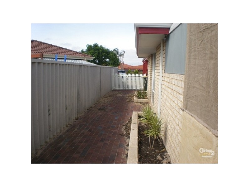 8 Huntingdale Court, Cooloongup WA 6168