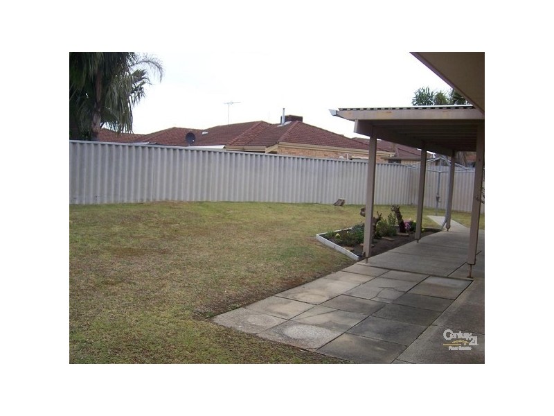 9 Spinnaker Close, Waikiki WA 6169