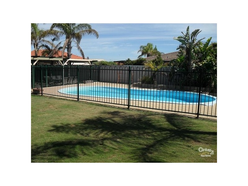 35 THE AVENUE, Warnbro WA 6169