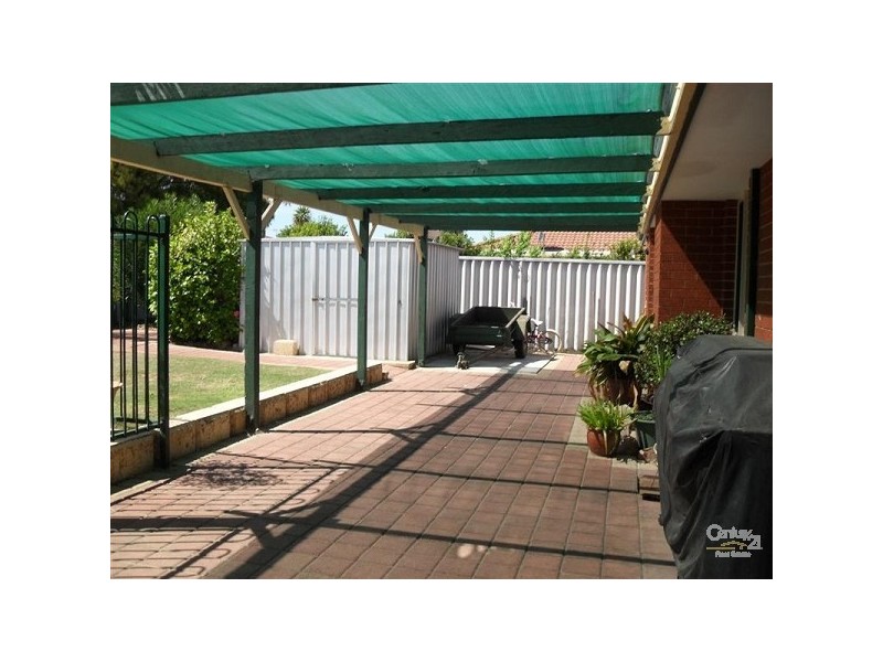 35 THE AVENUE, Warnbro WA 6169