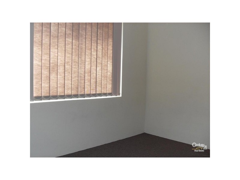 1 Santa Monica Drive, Waikiki WA 6169