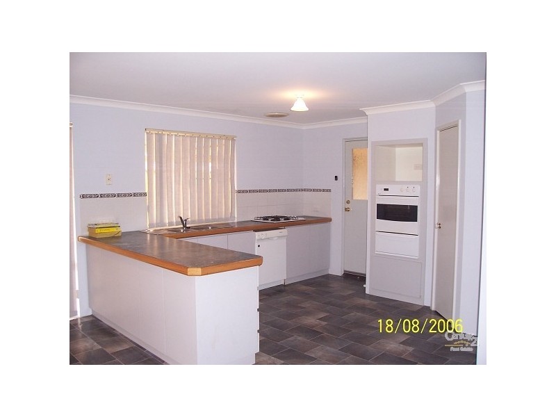 8 Morfontaine Parade, Port Kennedy WA 6172