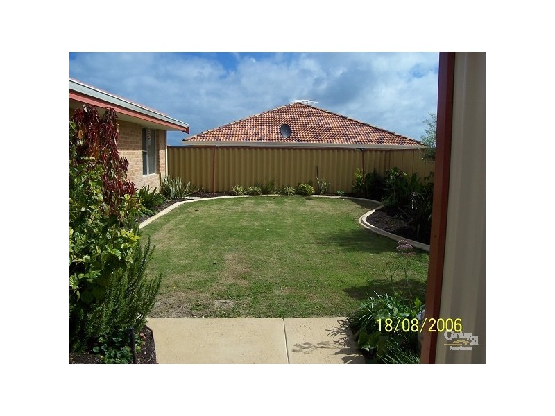 8 Morfontaine Parade, Port Kennedy WA 6172